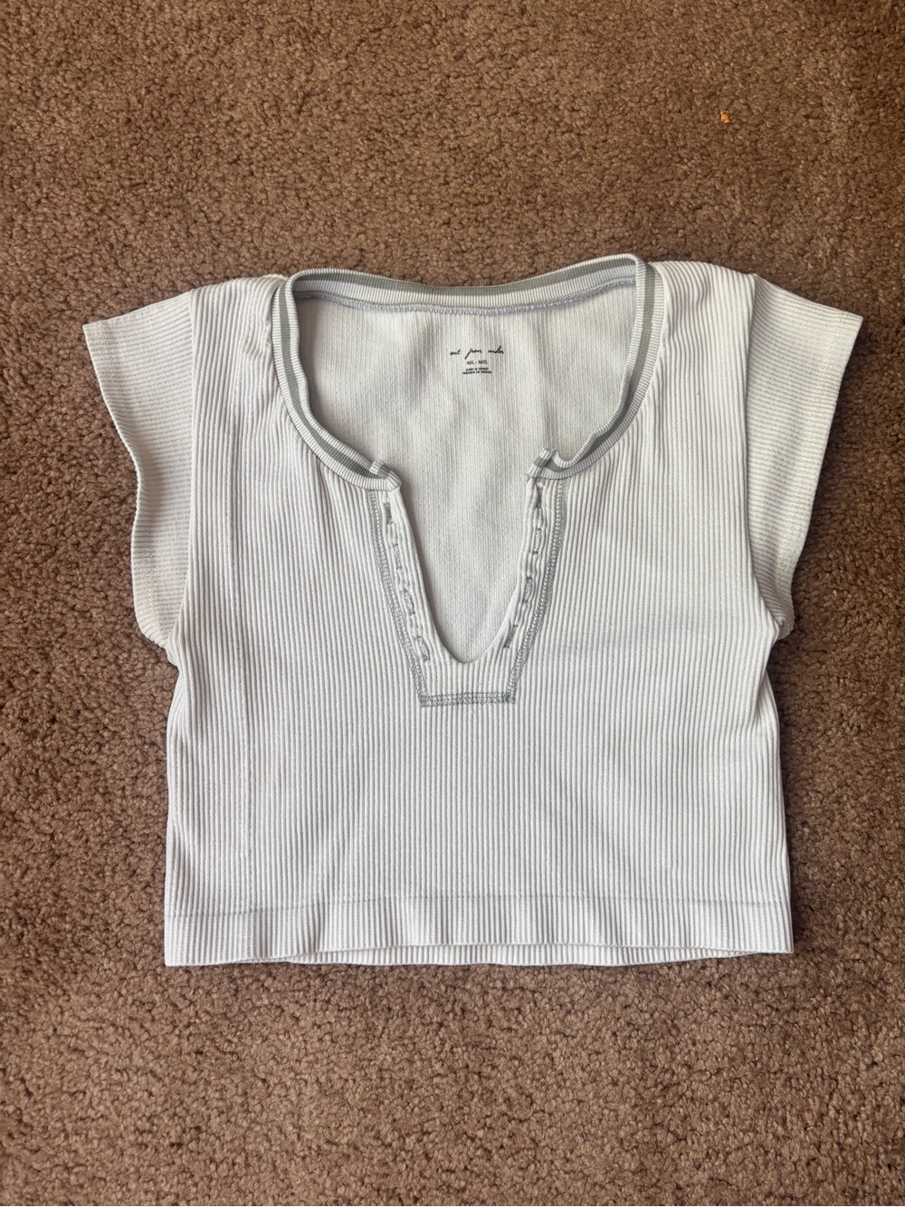 M/L Urban Outfitters Out From Under Go For Gold seamless rib-knit crop top